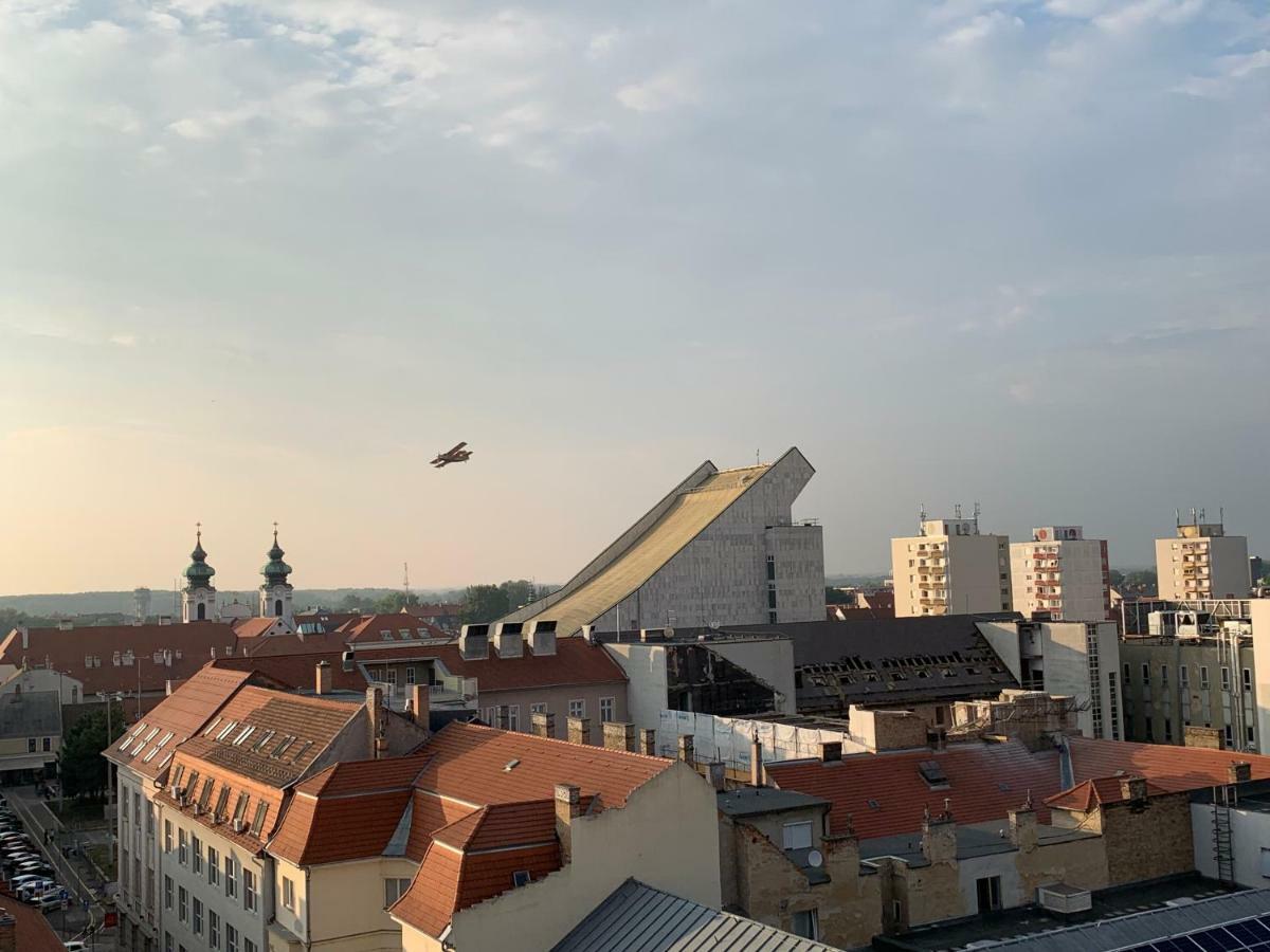 Origo Győr Exterior foto