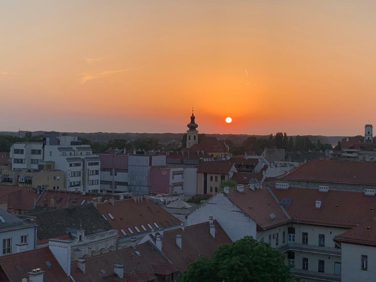 Origo Győr Exterior foto